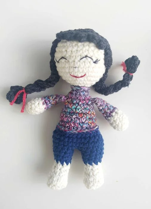 Szydełkowa eskimoska — figurka kolekcjonerska — zdjęcie 3
