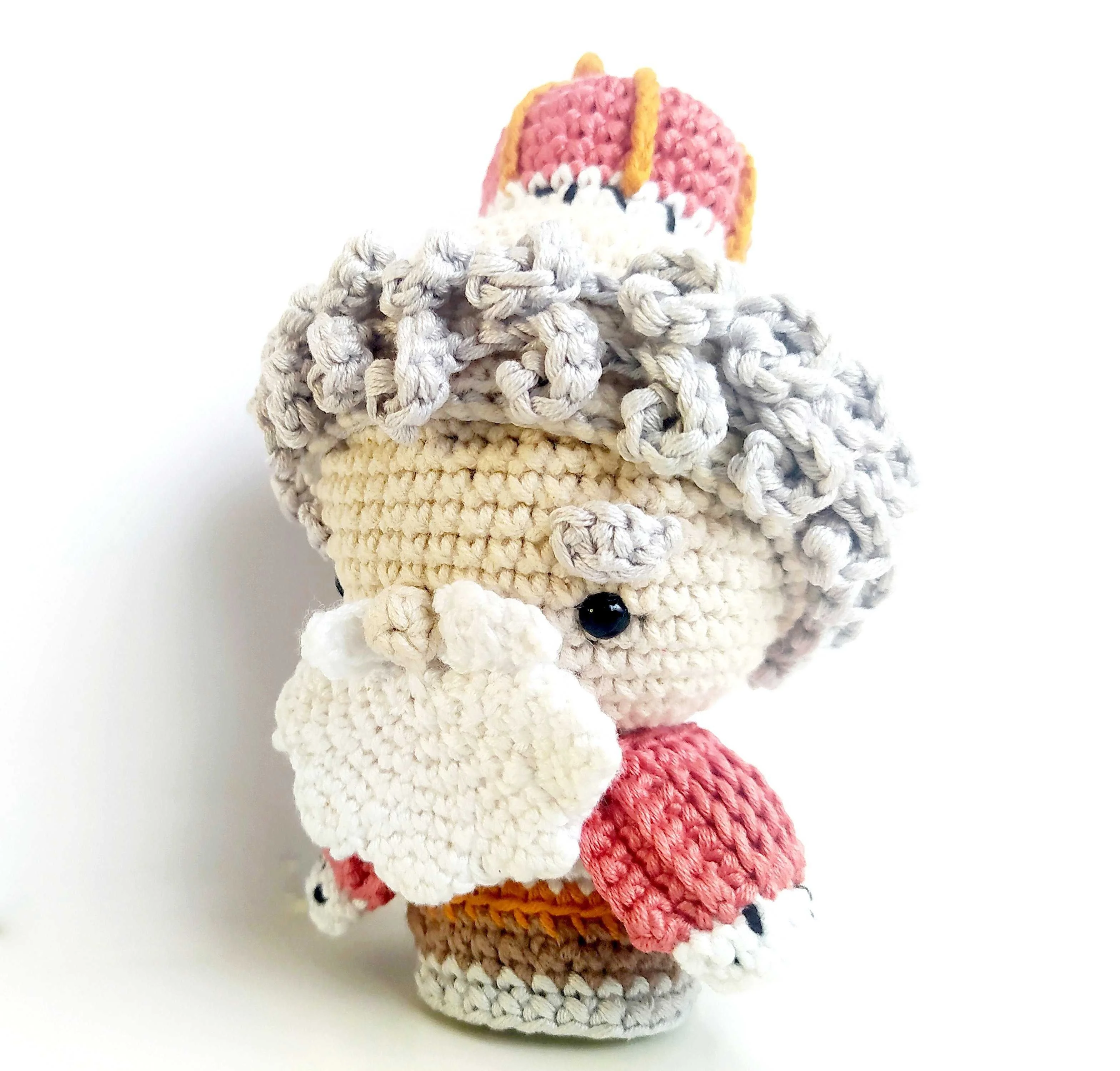 Szydełkowa figurka – Król