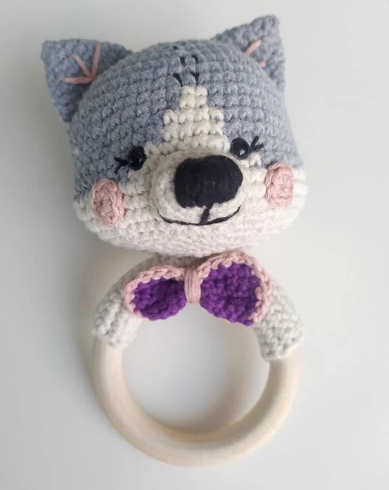 Komplet dla maluszka: kotek amigurumi i chwytacz — zdjęcie 5