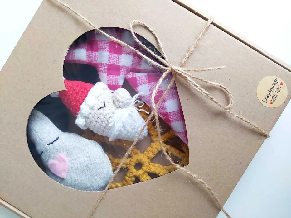 Zestaw ozdób świątecznych z Mikołajem — handmade